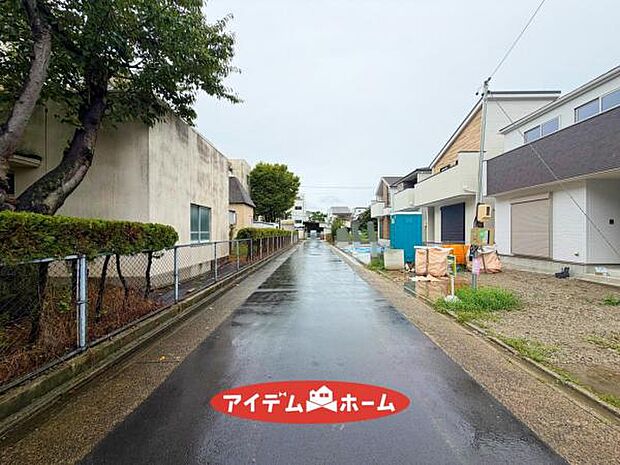 ●○南側前面道路○● 平日のご案内も可能です!