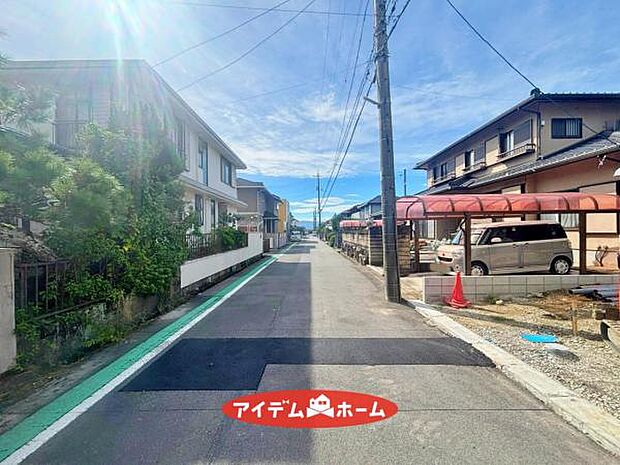 ●○前面道路写真○● 平日のご案内も可能です!
