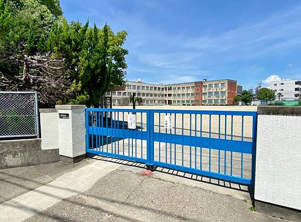 名古屋市立天白小学校（1300m）