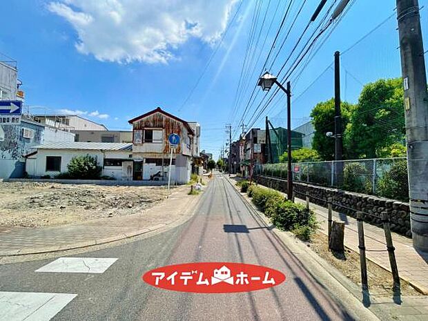 ●○西側前面道路○● 平日のご案内も可能です!