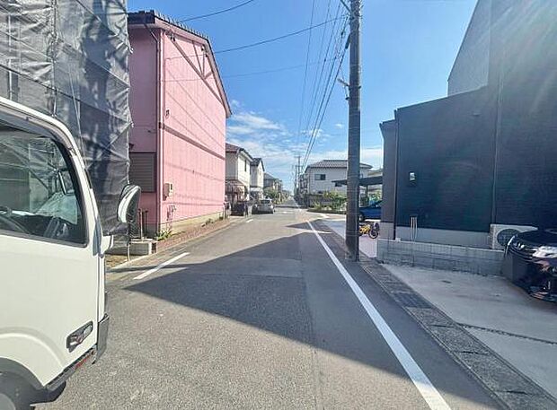 ●○西側道路○● 平日のご案内も可能です！ 