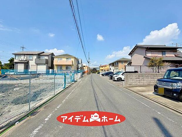 ●○前面道路写真○● 平日のご案内も可能です！