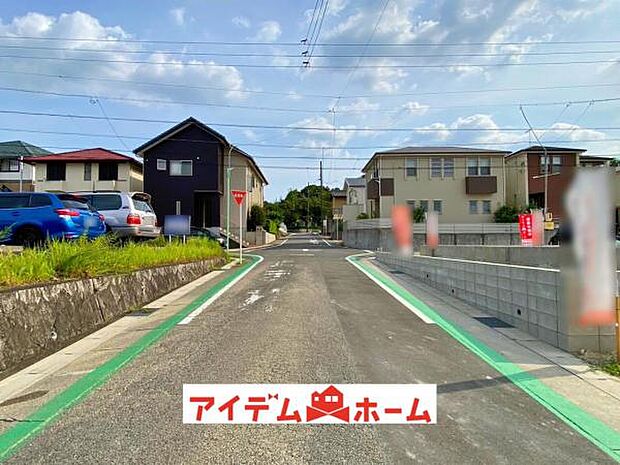 ●○東側前面道路○● 平日のご案内も可能です!