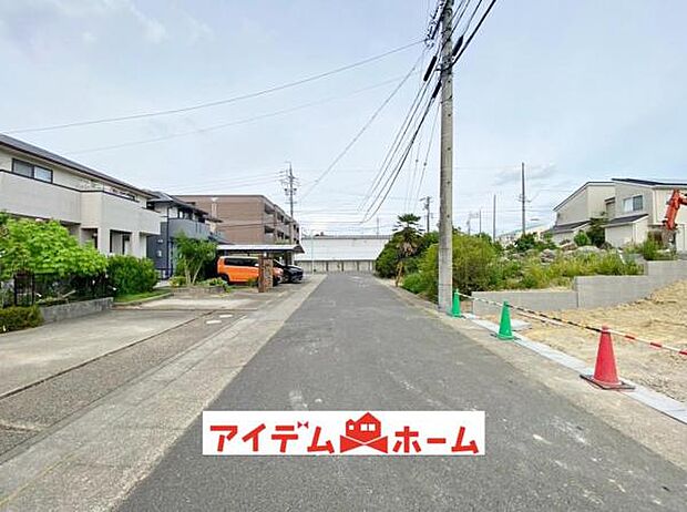 ●○前面道路写真○● 平日のご案内も可能です!