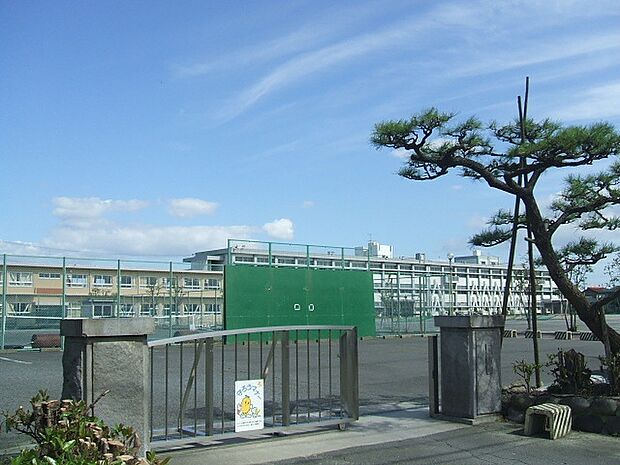 あま市立美和中学校(1442m)