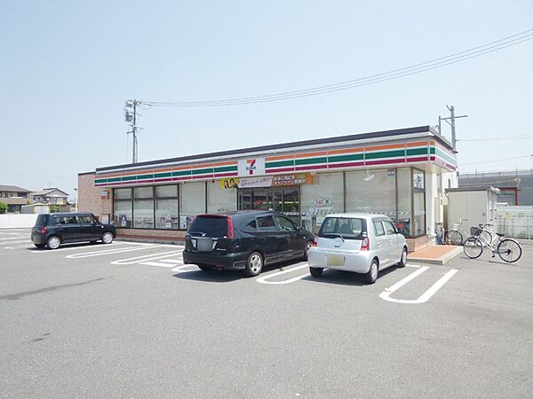 セブン-イレブン 弥富平島中店（586m）