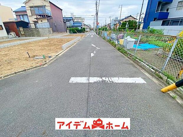 ●○東側道路○● 平日のご案内も可能です!