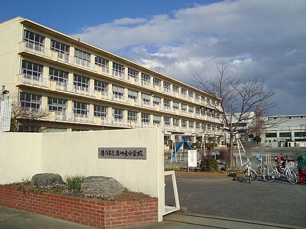 清須市立清洲東小学校(1400m)