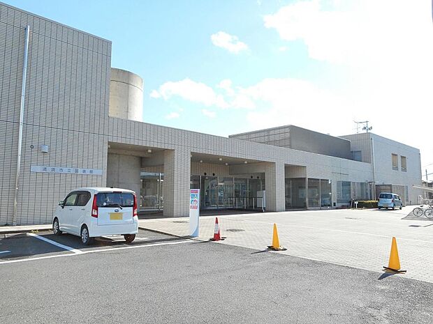 清須市立図書館(1400m)