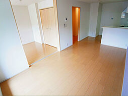 ジュネス新木 204 2階2LDKのリビング/ダイニング