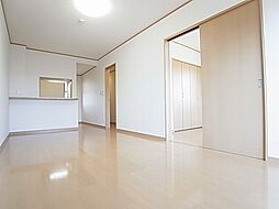 アムールetoile 1階1LDKのリビング/ダイニング