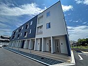 梅郷駅より徒歩15分 3階 築2年6ヶ月の賃貸物件