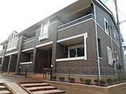 柏駅よりバス15分 徒歩1分 築7年2ヶ月 2階建の賃貸物件