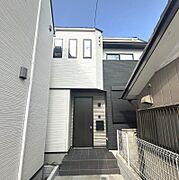 柏駅より徒歩22分 築1年9ヶ月 2階建の賃貸物件