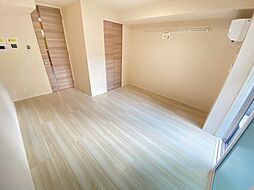 トワ・グレース柏の葉 205 2階1Kのリビング/ダイニング