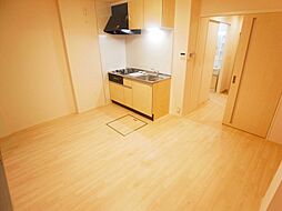 葉山レジデンスIII 301 3階1LDKのリビング/ダイニング