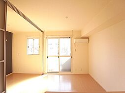 メゾン・サワ 105 1階1LDKのリビング/ダイニング