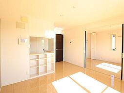 パークアベニューA 201 2階2LDKのリビング/ダイニング