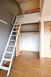 セレニティーホームズC棟 206 2階ワンルームのリビング/ダイニング