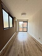 小山駅より徒歩25分 1階 築32年7ヶ月の賃貸物件