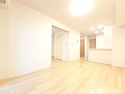 メゾン・ド・ユートピア 103 1階1LDKのリビング/ダイニング