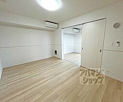 JR東海道・山陽本線 向日町駅 3.4kmの賃貸アパート 2階1LDKのリビング/ダイニング