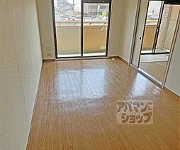 ＪＯロワイヤル 108 1階2LDKのリビング/ダイニング