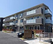 嵯峨嵐山駅より徒歩7分 築6年7ヶ月 3階建の賃貸物件