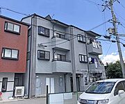 亀岡駅より徒歩19分 築29年9ヶ月 3階建の賃貸物件