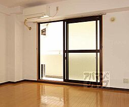 JR東海道・山陽本線 向日町駅 徒歩22分の賃貸マンション 1階2LDKのリビング/ダイニング