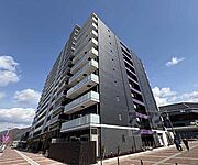 亀岡駅より徒歩1分 2階 築1年3ヶ月の賃貸物件