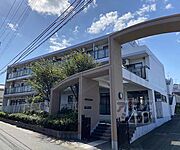 桂駅より徒歩15分 3階 築32年の賃貸物件