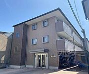 桂駅より徒歩12分 3階 築15年の賃貸物件