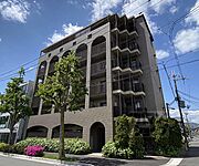 桂駅より徒歩2分 築30年10ヶ月 6階建の賃貸物件