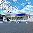 コンビニ「ローソン津丸之内養正町店まで342ｍ」
