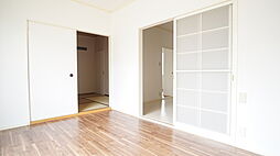 トラッドハウス B205 2階3DKのリビング/ダイニング