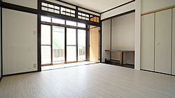 河芸町上野澤田借家 1 3DKのリビング/ダイニング