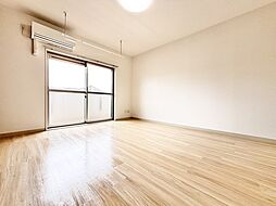 コンフォール津 103 1階1Kのリビング/ダイニング