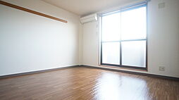 ドリーム 205 2階1Kのリビング/ダイニング