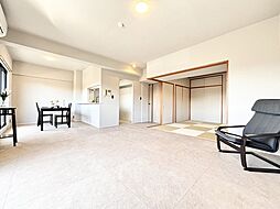 ドムス喜兵衛　宙の棟 207 2階3LDKのリビング/ダイニング