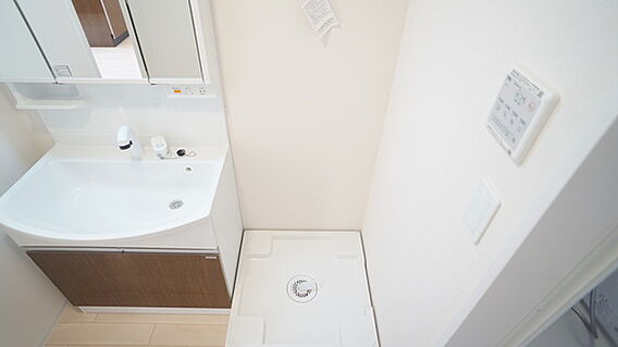 フローリッシュ_内装_2