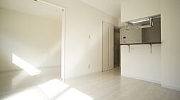 ステイシス久居 302 3階1LDKのリビング/ダイニング