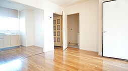 ガーデンロイヤル 103 1階2LDKのリビング/ダイニング