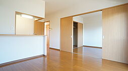 プリリアンスＴＡＫＥＫＯＳＨＩ A206 2階2LDKのリビング/ダイニング