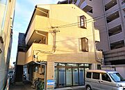 赤堀駅より徒歩9分 築34年7ヶ月 3階建の賃貸物件