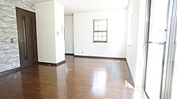 大井手一戸建貸家 1 4LDKのリビング/ダイニング