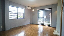 スタジオシスター 105 1階ワンルームのリビング/ダイニング