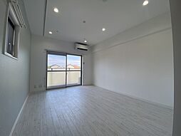 フィオレティーナ四日市 407 4階1Kのリビング/ダイニング