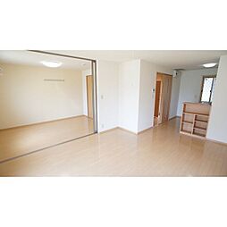 グランドソレーユ Ｃ 101 1階1LDKのリビング/ダイニング