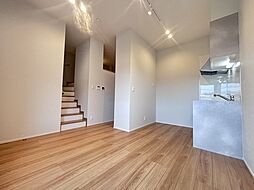 Ｏｌｉｖｅ　Ｍａｉｓｏｎ 202 2階1LDKのリビング/ダイニング